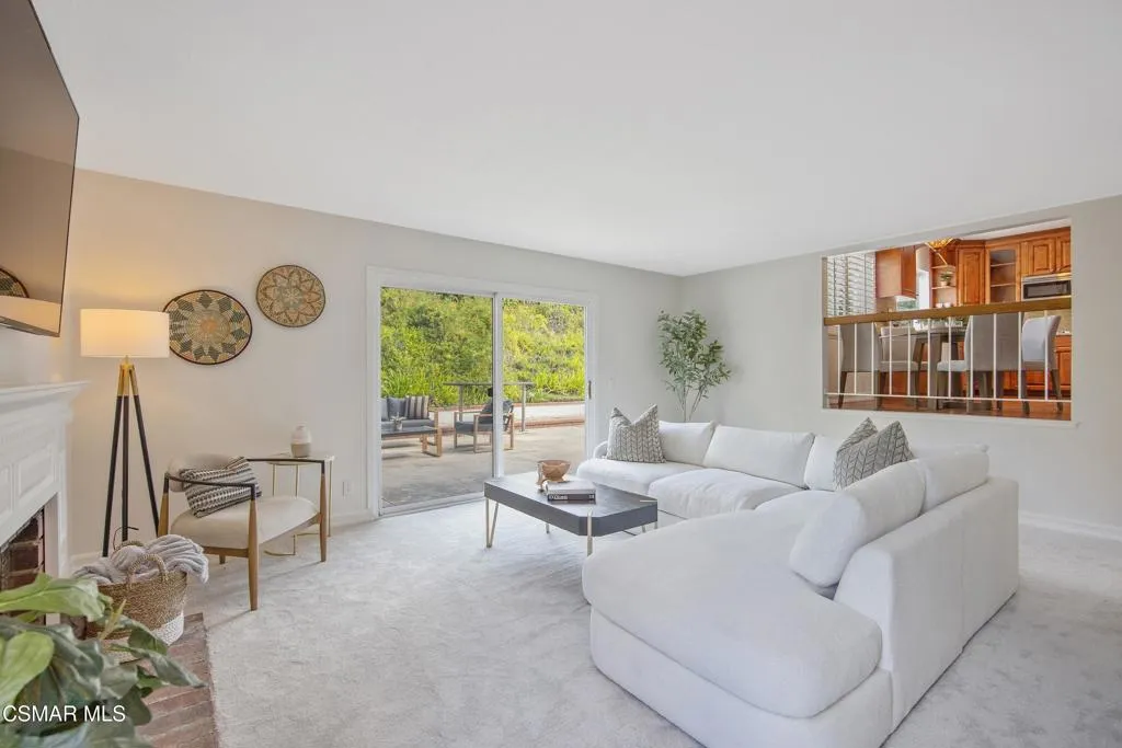 1043 Chatham Court, Thousand Oaks