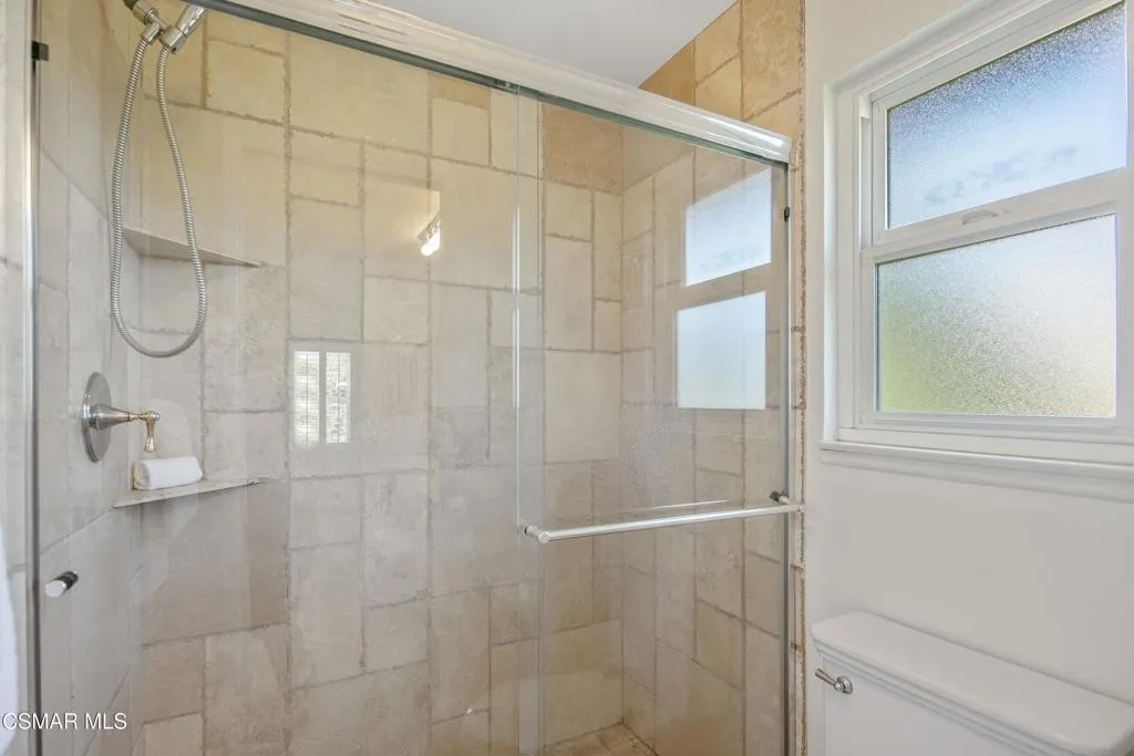 1043 Chatham Court, Thousand Oaks
