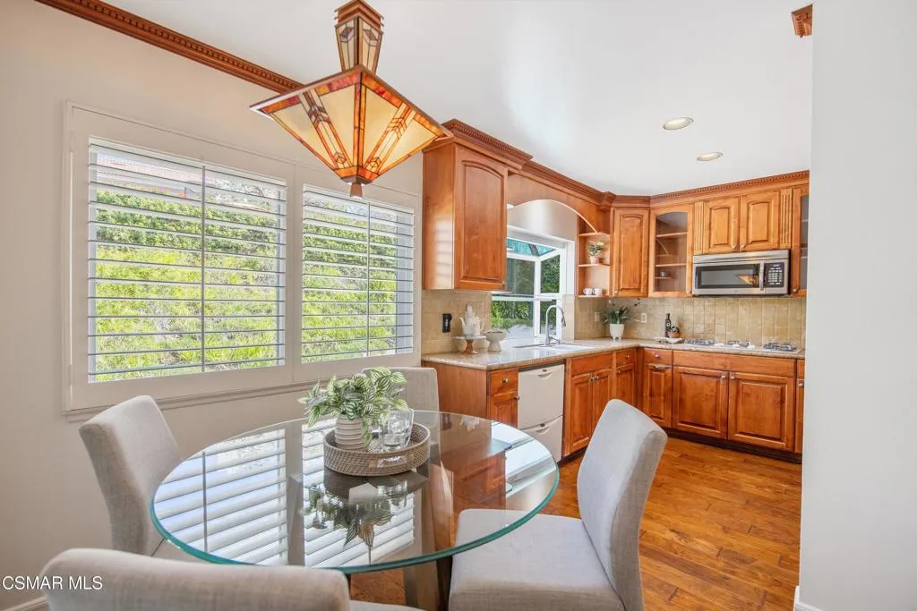 1043 Chatham Court, Thousand Oaks
