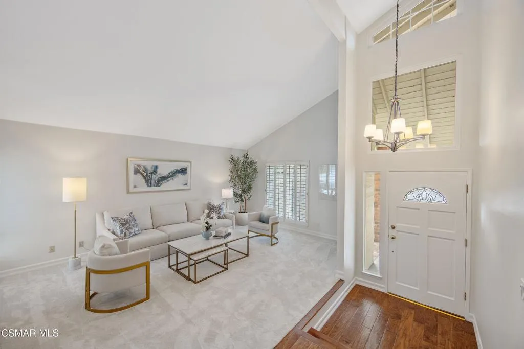 1043 Chatham Court, Thousand Oaks