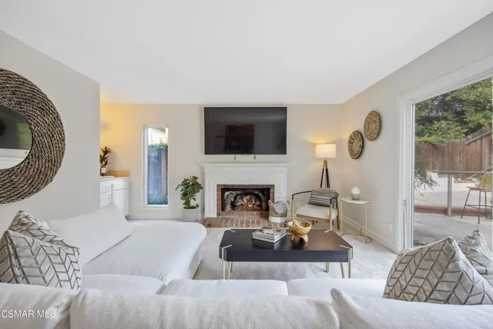 1043 Chatham Court, Thousand Oaks