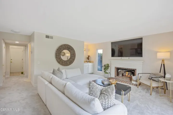 1043 Chatham Court, Thousand Oaks