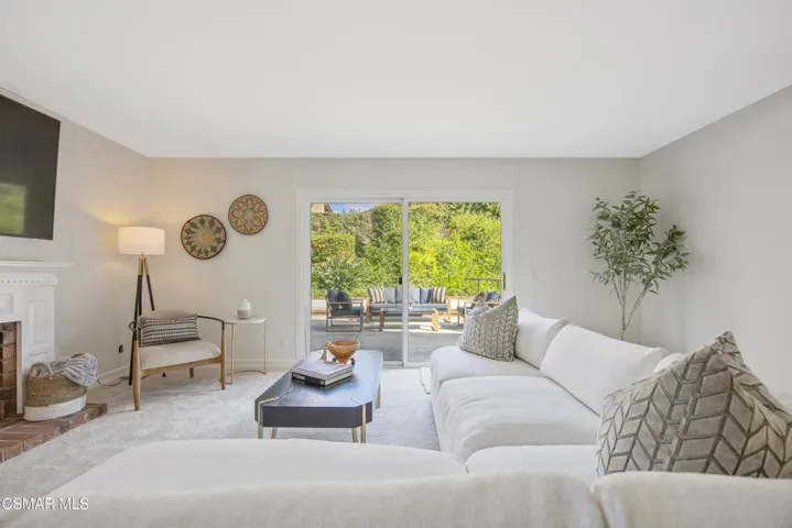 1043 Chatham Court, Thousand Oaks