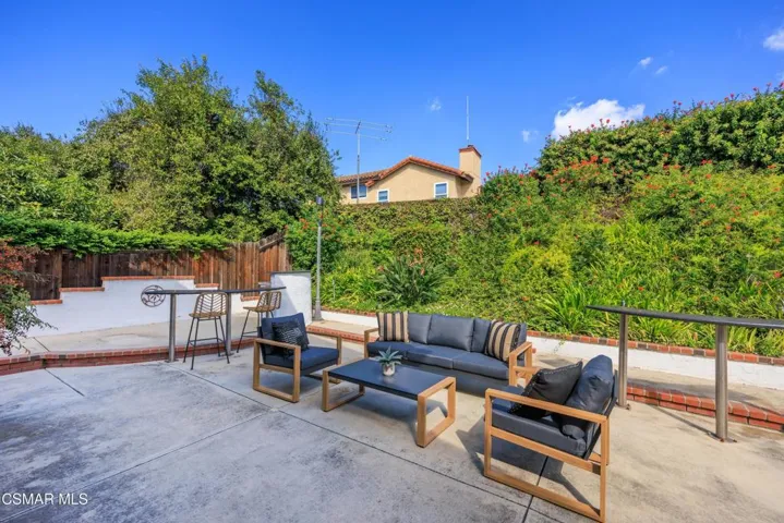 1043 Chatham Court, Thousand Oaks