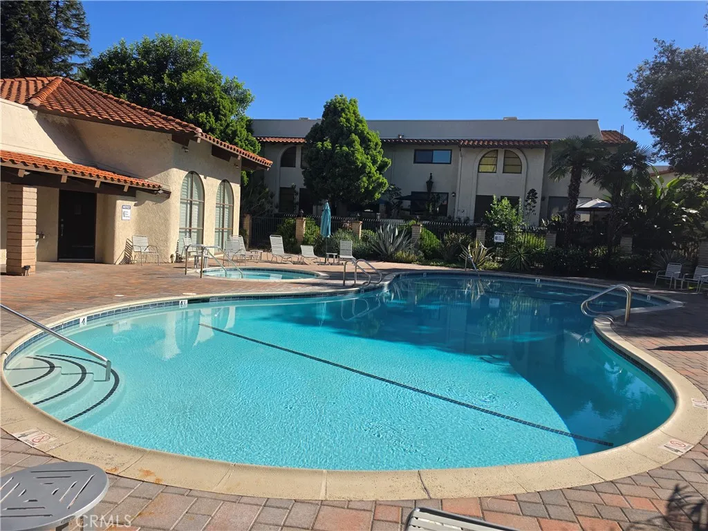 community pool & spa