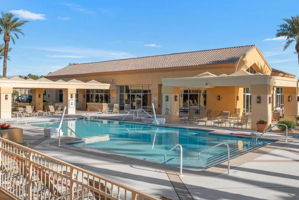 41_12234340_sun-city-palm-desert5_518343