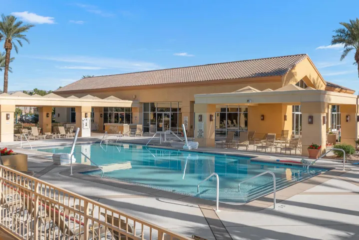 41_12234340_sun-city-palm-desert5_518343