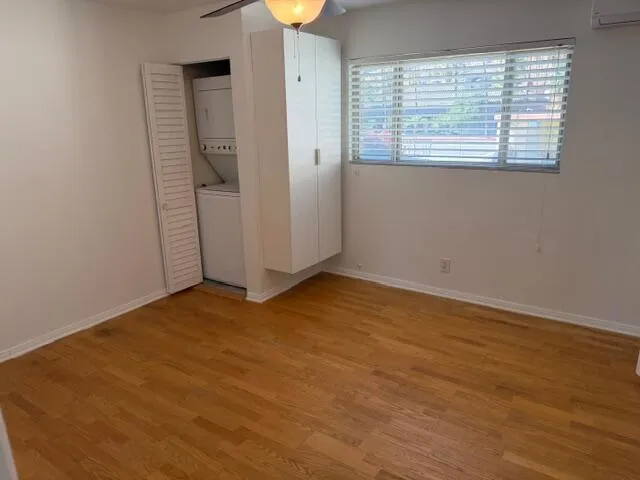 Bedroom 2/Washer Dryer
