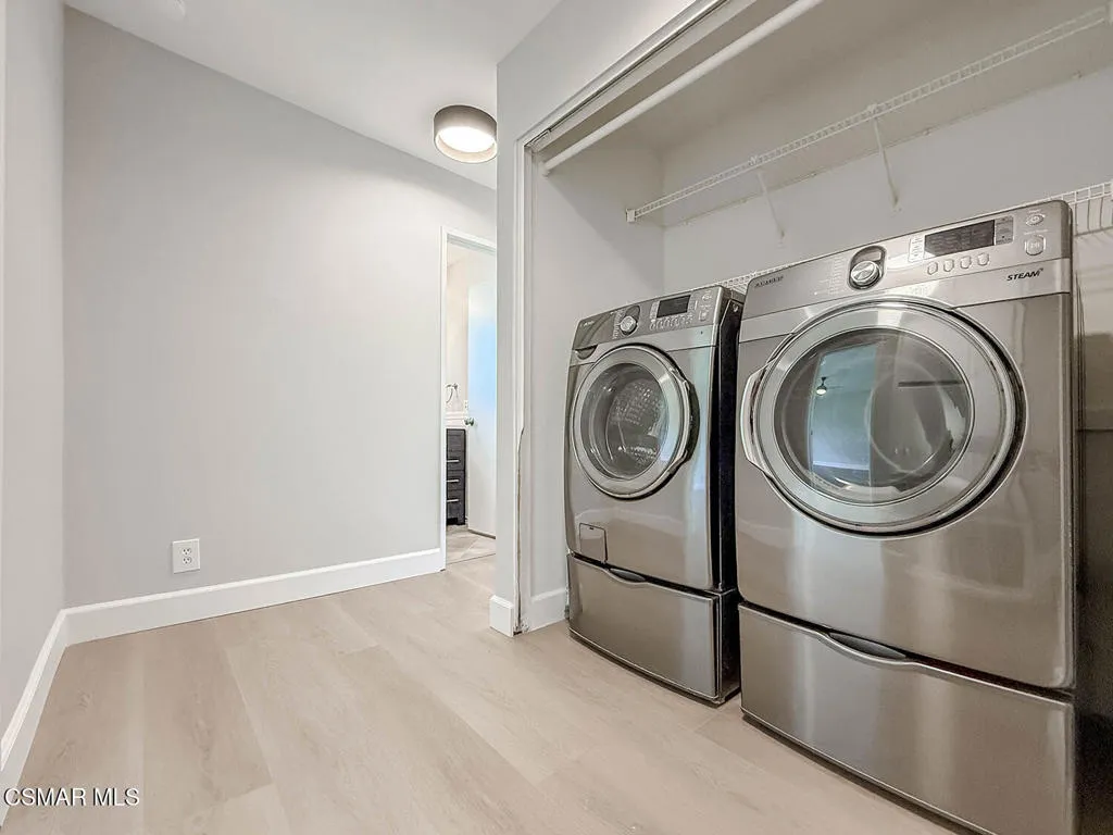 fStairs and Laundry3