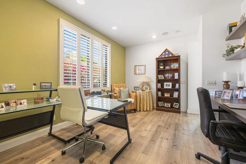 26-web-or-mls-0J3A9560 26-web-or-mls-0J3A9560