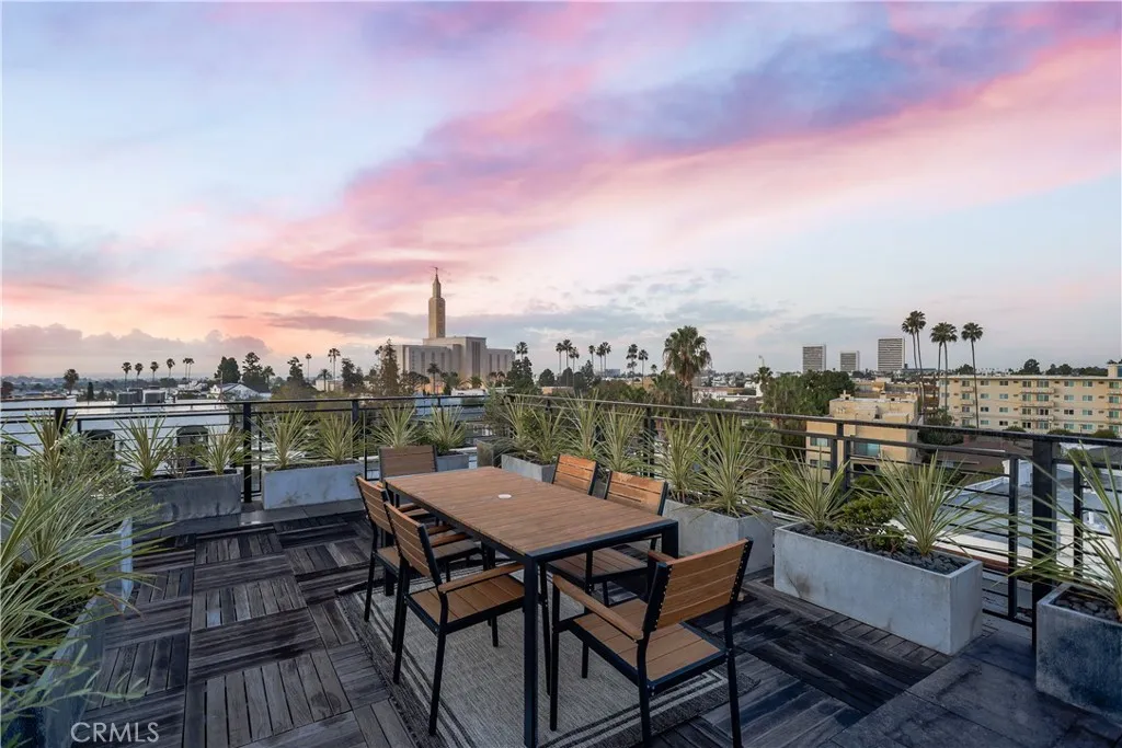 Rooftop Retreat Rooftop Retreat