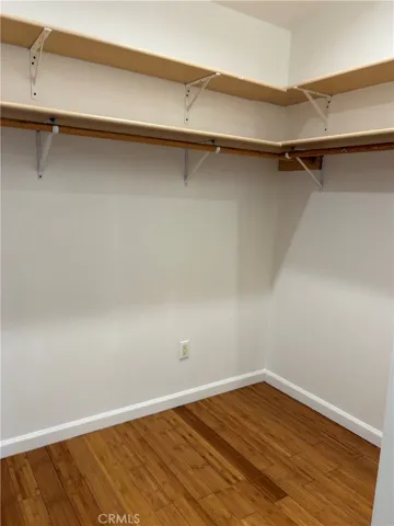 Walking closet