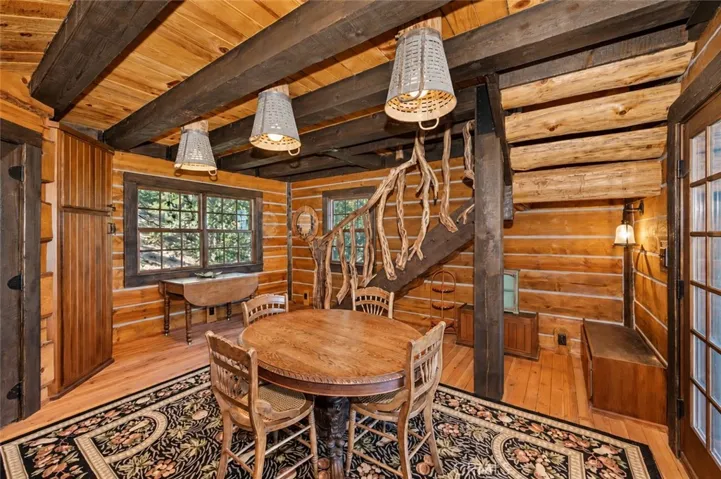 Tree House dining room