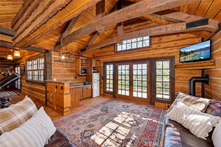 Tree House Living room