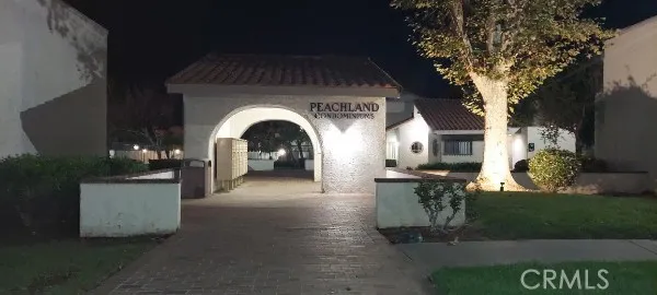 Peachland Condo main entrance.