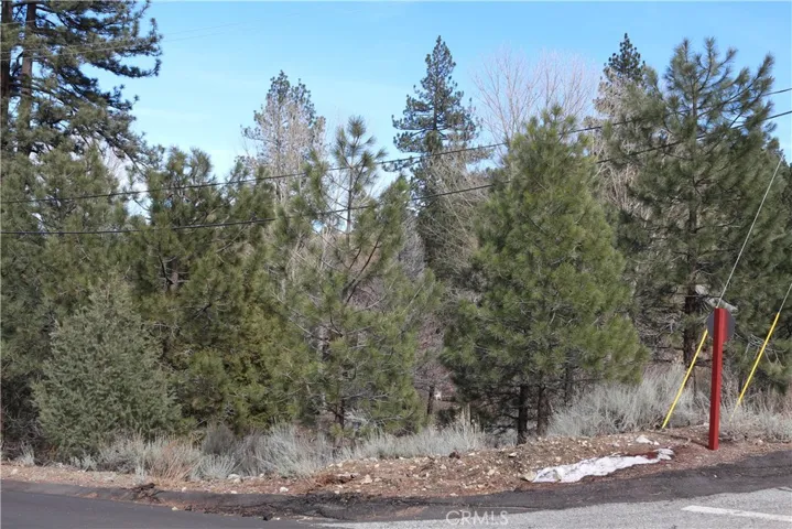 Great corner lot location!
