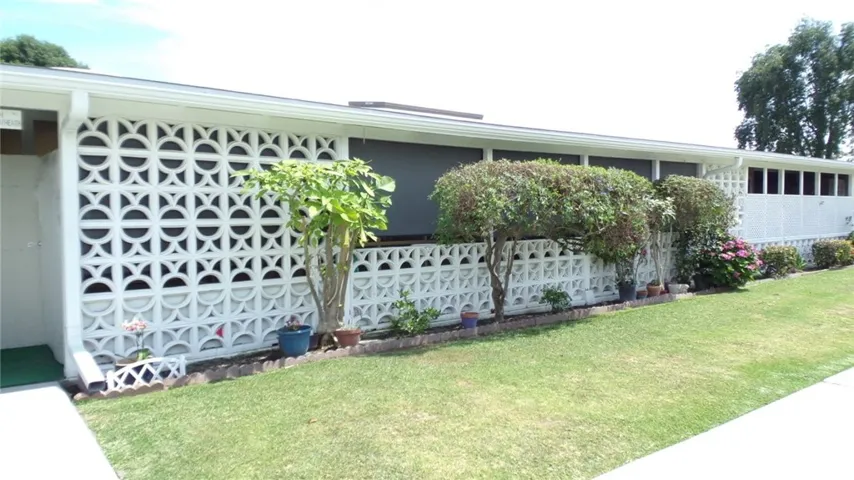 Nicely Landscaped Garden area to make your own