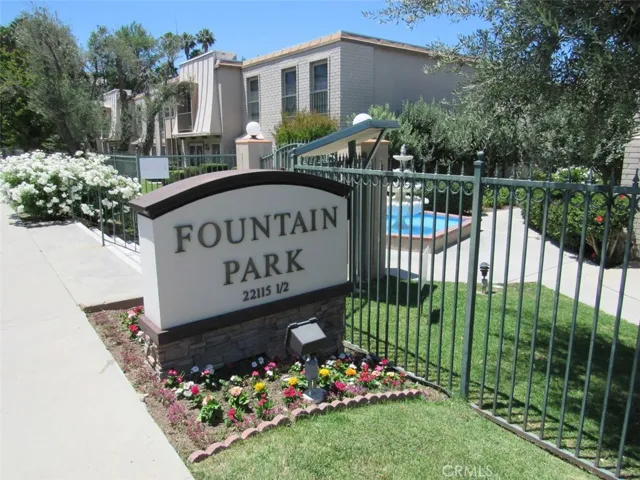 6031 Fountain Park Lane 6, Woodland Hills, California 91367