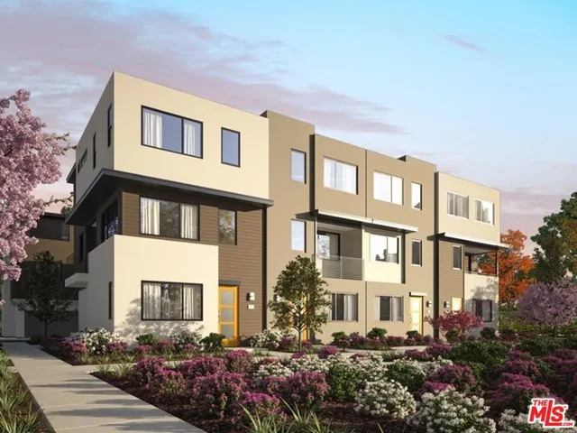 18451 W Calico, Northridge, California 91325