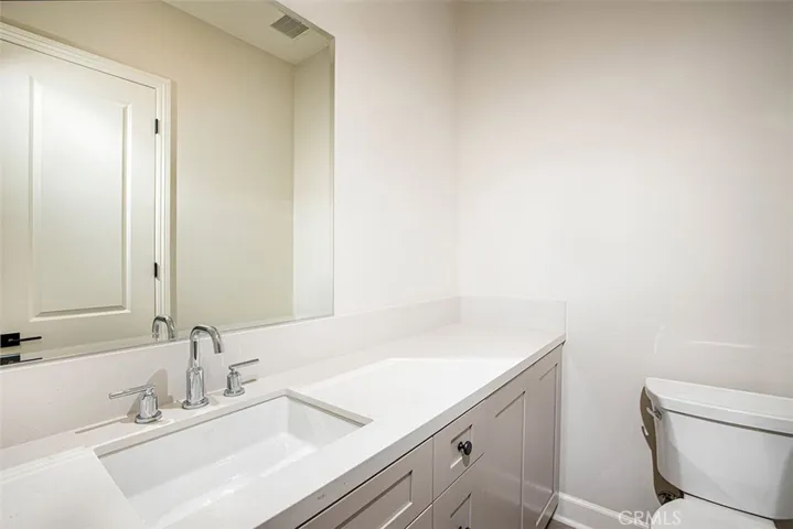 2523 La Colina Court N, Orange, California 92867
