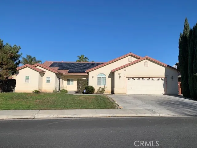 1556 Bristol Ln, Tulare, California 93230