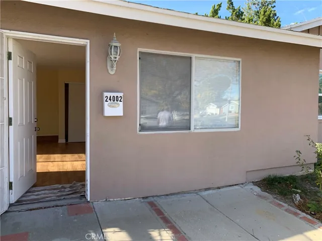 24002 W Gilmore Street, West Hills, California 91307