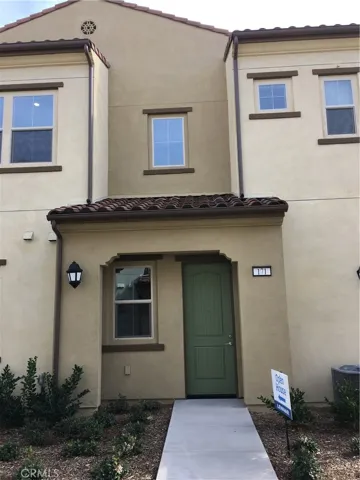 171 Carlow, Irvine, California 92618