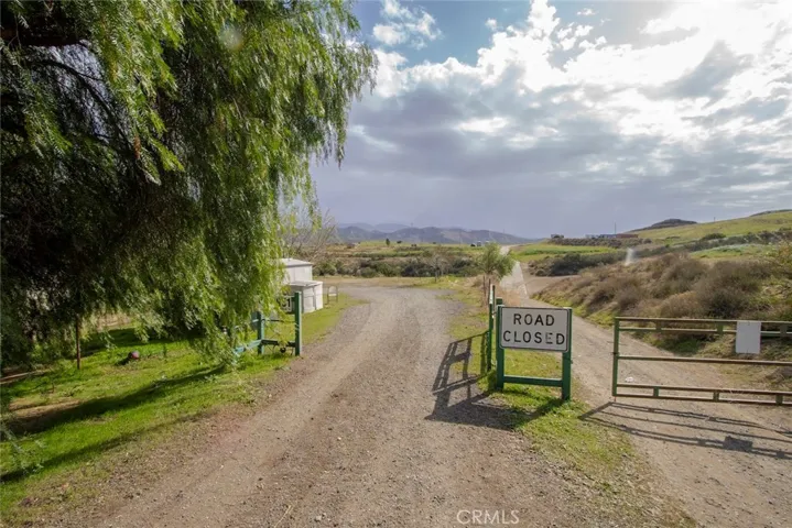 29951 Bouquet Canyon Road, Saugus, California 91390