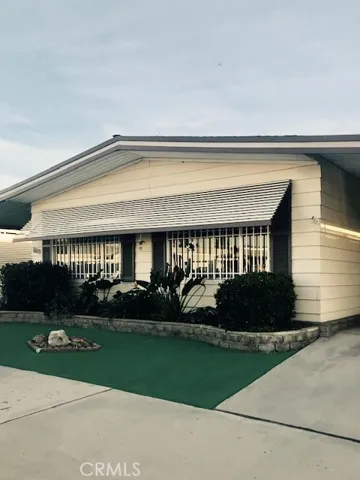 1153 W Johnston Avenue, Hemet, California 92543