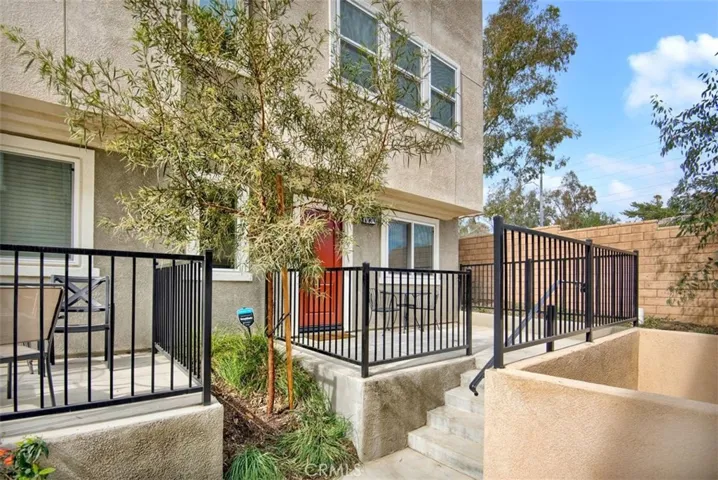 13234 Betz Blvd, Sylmar, California 91324