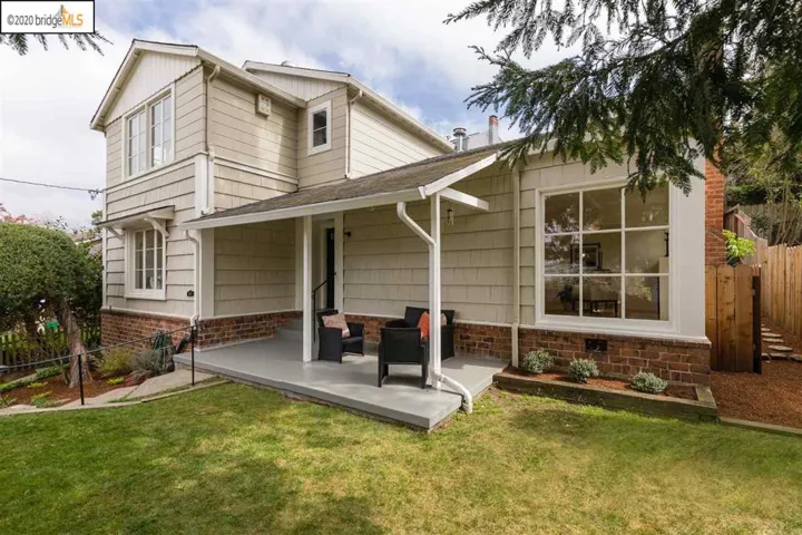 32 Harbord Ct, Oakland, California 94618