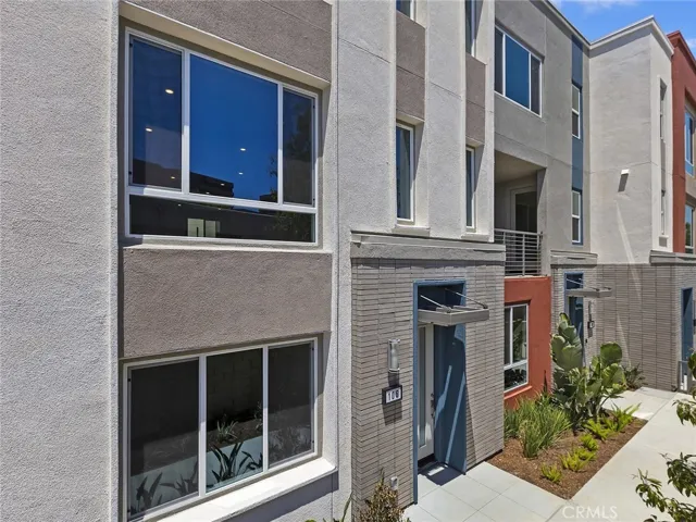 106 Citysquare, Irvine, California 92614