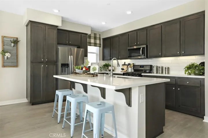 12837 Watt Lane B, Sylmar, California 91342