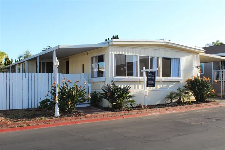 2400 W Valley Parkway Spc 46, Escondido, California 92029