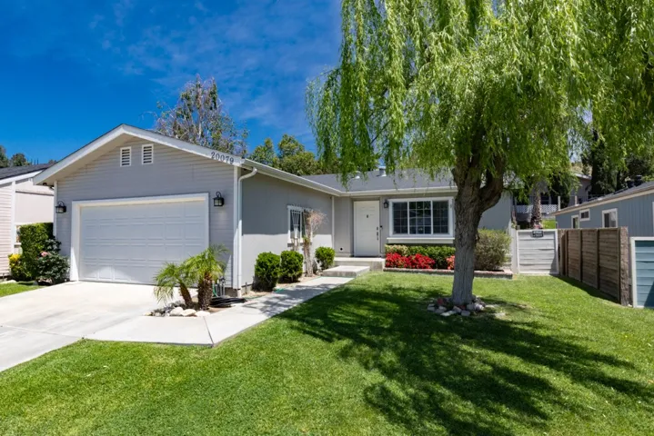 20079 Canyon View Drive, Canyon Country, California 91351