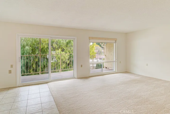 2185 E Via Mariposa O, Laguna Woods, California 92637