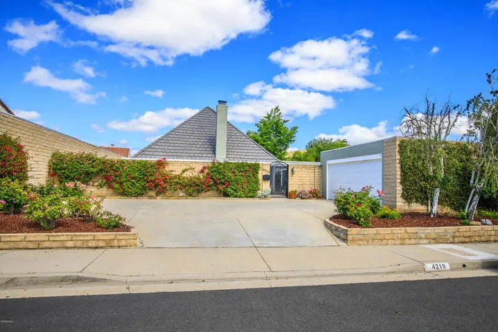 4210 Beaucroft-1