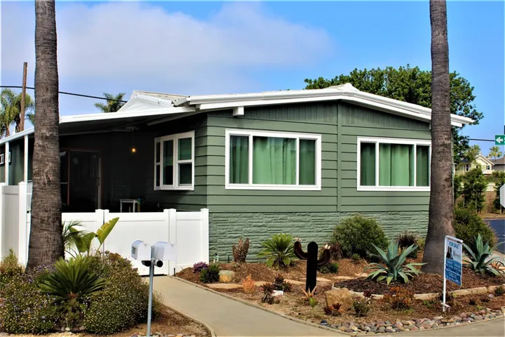 7203 San Luis 166, Carlsbad, California 92011