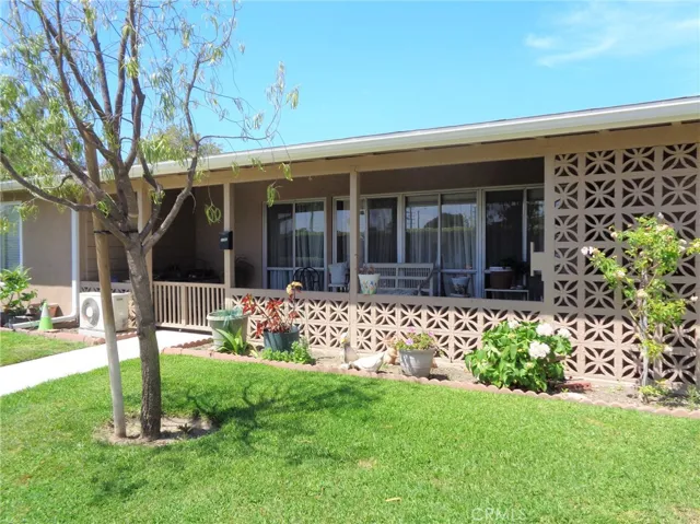 1060 Foxburg Road, Seal Beach, California 90740