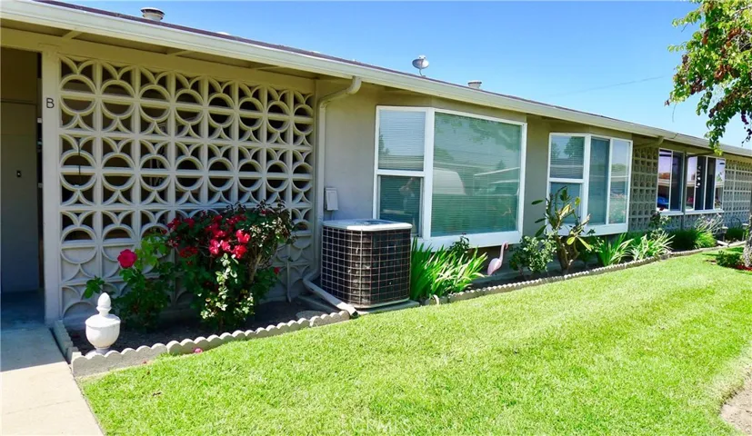 13421 S Fairfield Lane 55 B, Seal Beach, California 90740