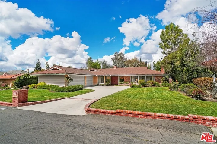 31543 Rustic Oak Drive, Westlake Village, California 91361