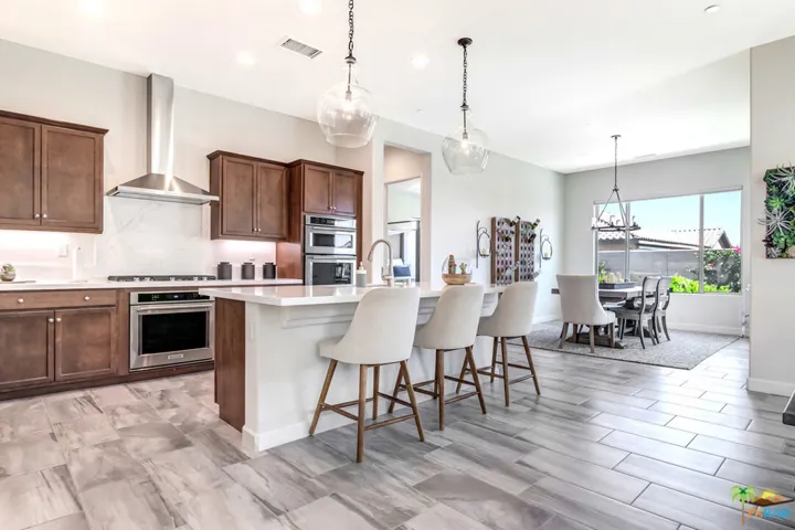 20 Riesling, Rancho Mirage, California 92270