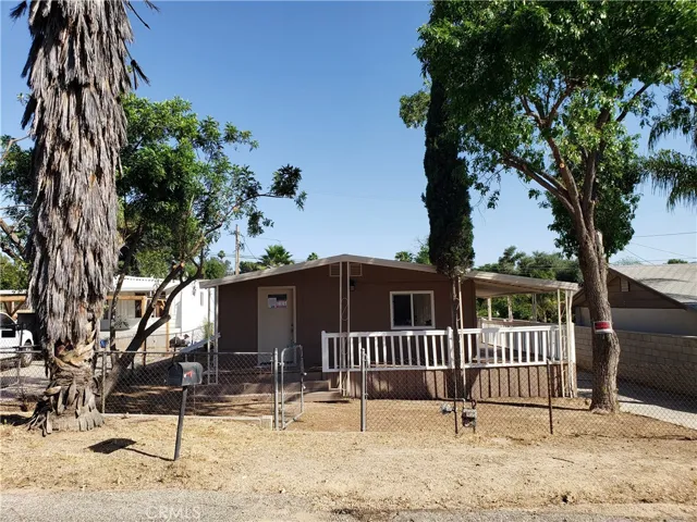 20985 Sylvester Road, Lake Elsinore, California 92530