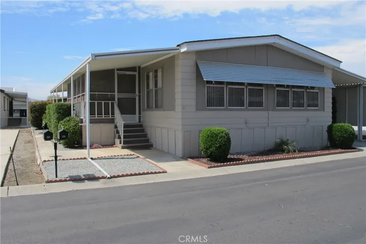 Well maintained Double Wide home is available for your viewing.