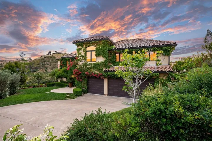 11 Holster Lane, Bell Canyon, California 91307