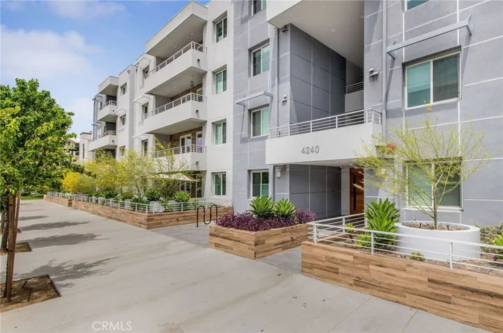 4240 Laurel Canyon Boulevard 106, Studio City, California 91604