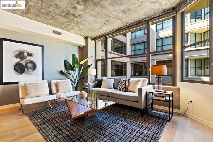 311 2nd St 604, Oakland, California 94607