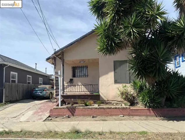914 44th St, Oakland, California 94608