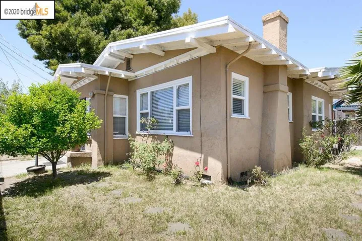 5840 Seminary Ct, Oakland, California 94605