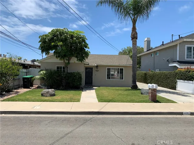 217 E 20th, Costa Mesa, California 92627